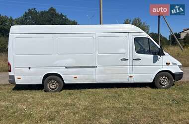 Грузовой фургон Mercedes-Benz Sprinter 2005 в 