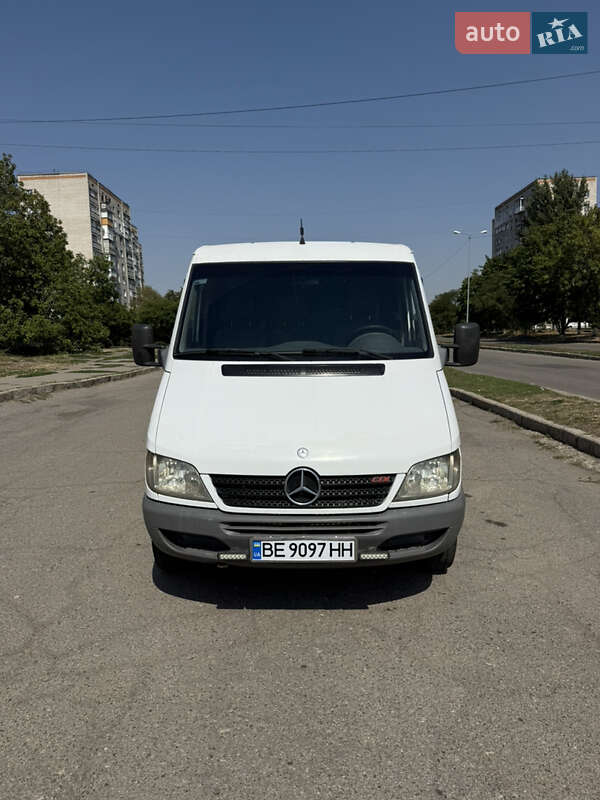 Грузовой фургон Mercedes-Benz Sprinter 2005 в Первомайске