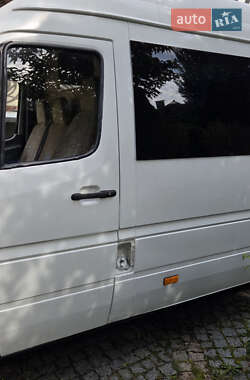 Грузовой фургон Mercedes-Benz Sprinter 1998 в 