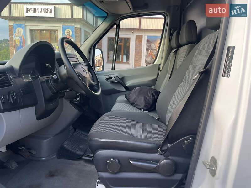 Грузовой фургон Mercedes-Benz Sprinter 2013 в Ивано-Франковске