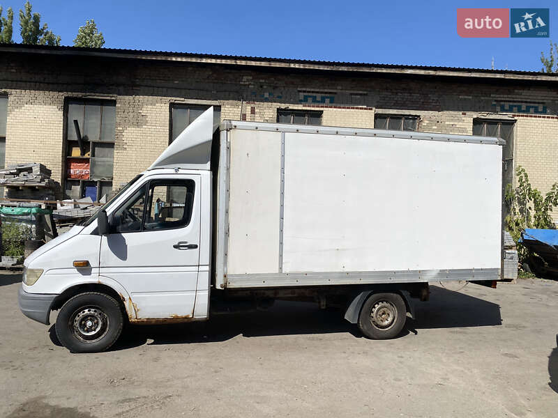 Грузовой фургон Mercedes-Benz Sprinter 1996 в Виннице