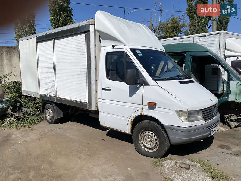 Грузовой фургон Mercedes-Benz Sprinter 1996 в Виннице