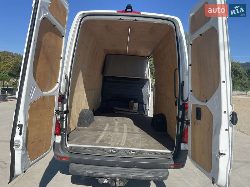 Грузовой фургон Mercedes-Benz Sprinter 2018 в Виноградове фото 14 Грузовой фургон Mercedes-Benz Sprinter 2018 в Виноградове