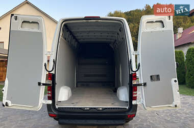 Грузовой фургон Mercedes-Benz Sprinter 2013 в 