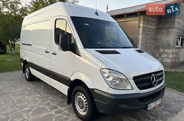 Грузовой фургон Mercedes-Benz Sprinter 2013 в 