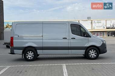 Грузовой фургон Mercedes-Benz Sprinter 2021 в 