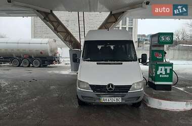 Вантажопасажирський фургон Mercedes-Benz Sprinter 2002 в Харкові