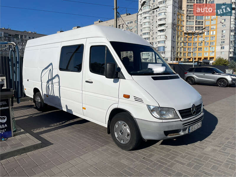 Грузопассажирский фургон Mercedes-Benz Sprinter 2005 в Днепре