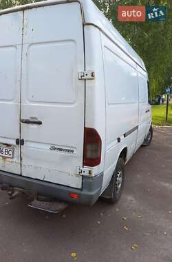 Грузовой фургон Mercedes-Benz Sprinter 2005 в 