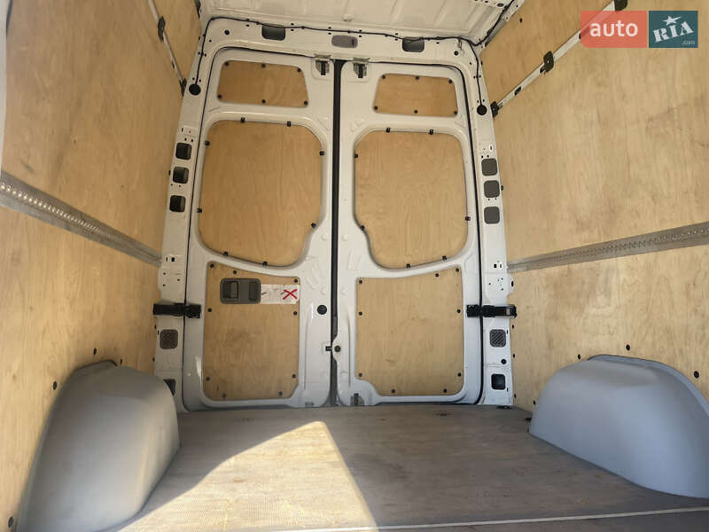 Вантажний фургон Mercedes-Benz Sprinter 2018 в Вінниці