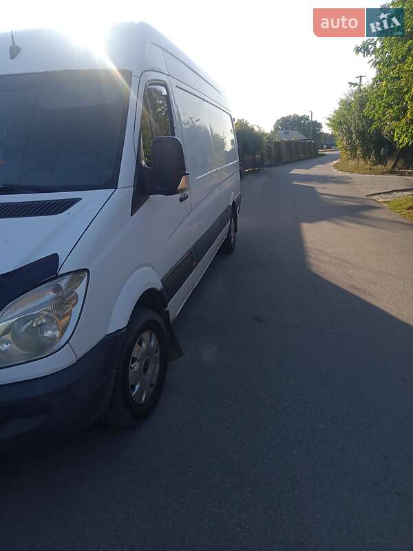 Вантажний фургон Mercedes-Benz Sprinter 2010 в Києві
