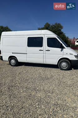 Грузовой фургон Mercedes-Benz Sprinter 2003 в 
