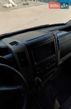 Грузовой фургон Mercedes-Benz Sprinter 2012 в 