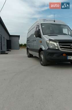 Грузовой фургон Mercedes-Benz Sprinter 2012 в 