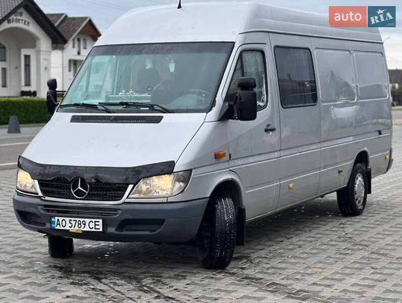 Mercedes-Benz Sprinter 2006