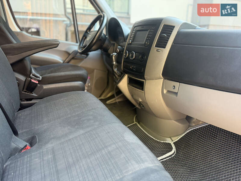 Вантажний фургон Mercedes-Benz Sprinter 2015 в Коломиї фото 14 Вантажний фургон Mercedes-Benz Sprinter 2015 в Коломиї