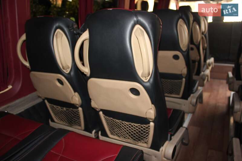 Туристичний / Міжміський автобус Mercedes-Benz Sprinter 2016 в Кривому Розі