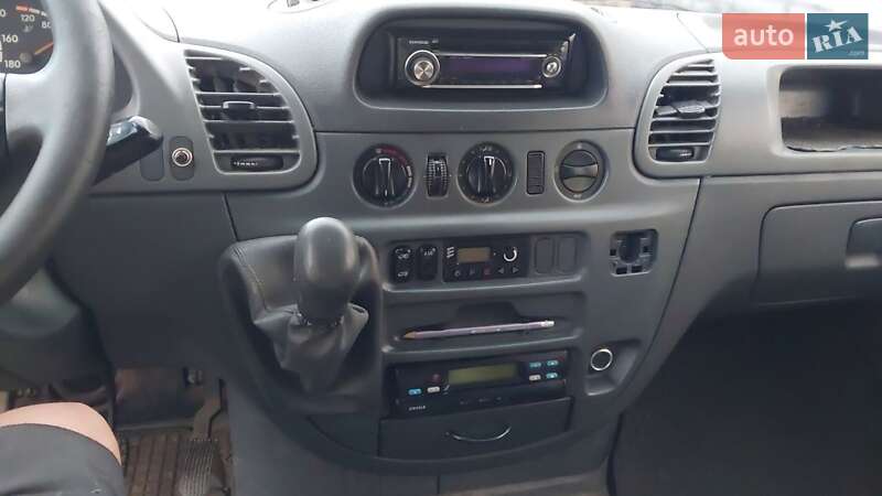 Грузопассажирский фургон Mercedes-Benz Sprinter 2000 в Киеве фото 3 Грузопассажирский фургон Mercedes-Benz Sprinter 2000 в Киеве