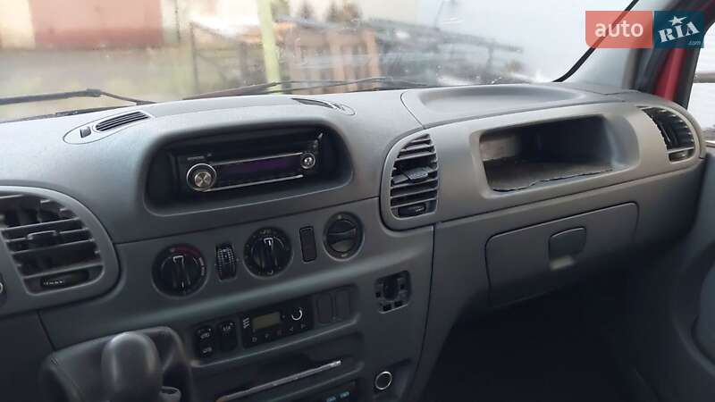 Грузопассажирский фургон Mercedes-Benz Sprinter 2000 в Киеве фото 24 Грузопассажирский фургон Mercedes-Benz Sprinter 2000 в Киеве