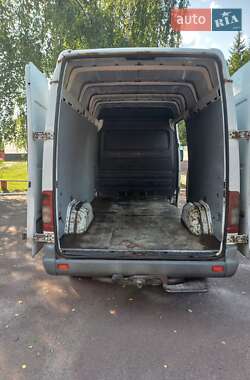 Грузовой фургон Mercedes-Benz Sprinter 2005 в 