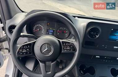 Грузовой фургон Mercedes-Benz Sprinter 2023 в 
