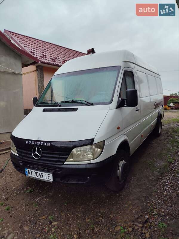 Грузовой фургон Mercedes-Benz Sprinter 2000 в Коломые