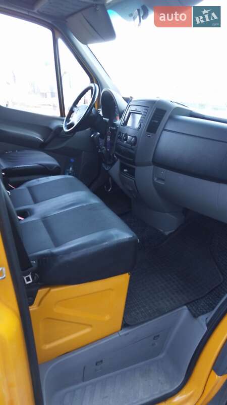 Эвакуатор Mercedes-Benz Sprinter 2010 в Косове фото 4 Эвакуатор Mercedes-Benz Sprinter 2010 в Косове