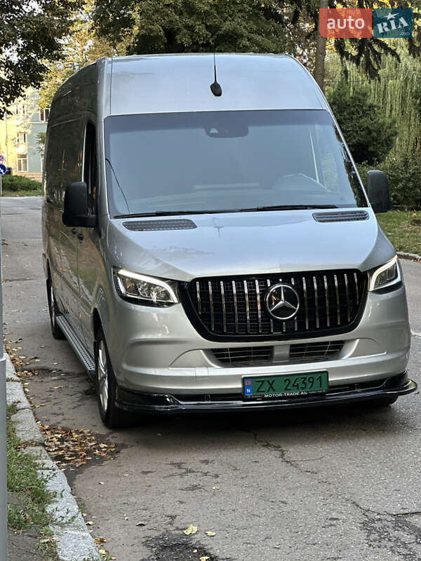 Грузовой фургон Mercedes-Benz Sprinter 2018 в Черновцах
