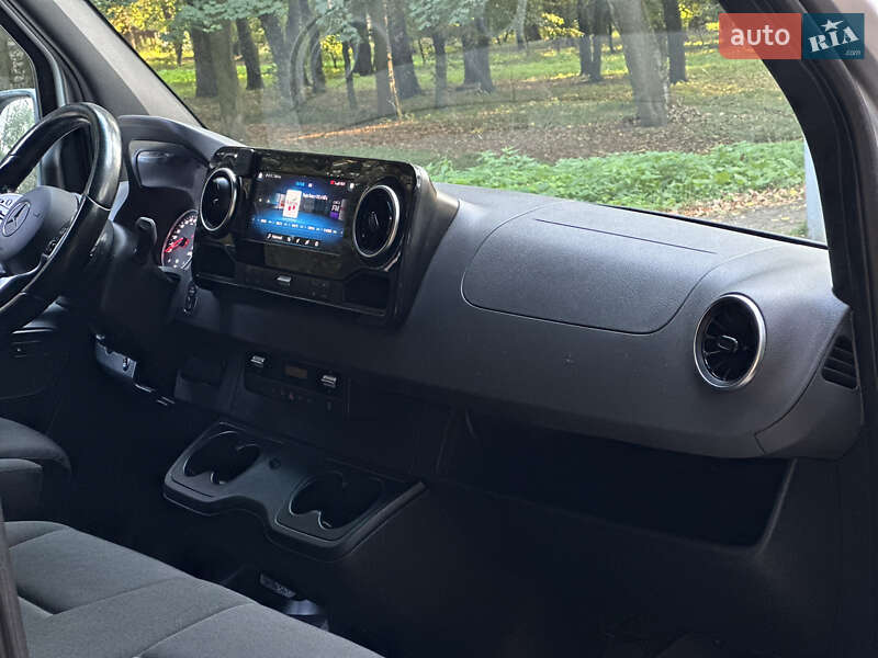 Грузовой фургон Mercedes-Benz Sprinter 2018 в Черновцах