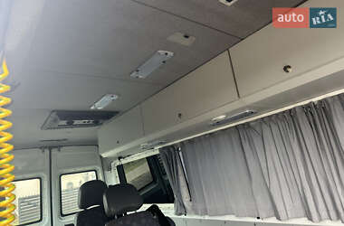 Микроавтобус Mercedes-Benz Sprinter 2006 в 