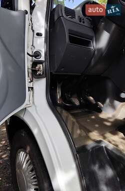 Грузопассажирский фургон Mercedes-Benz Sprinter 2001 в 