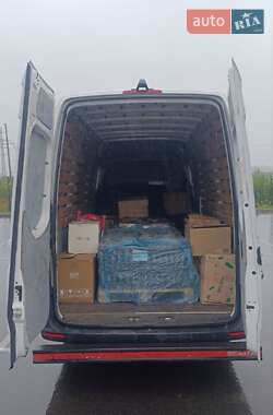 Грузовой фургон Mercedes-Benz Sprinter 2021 в 