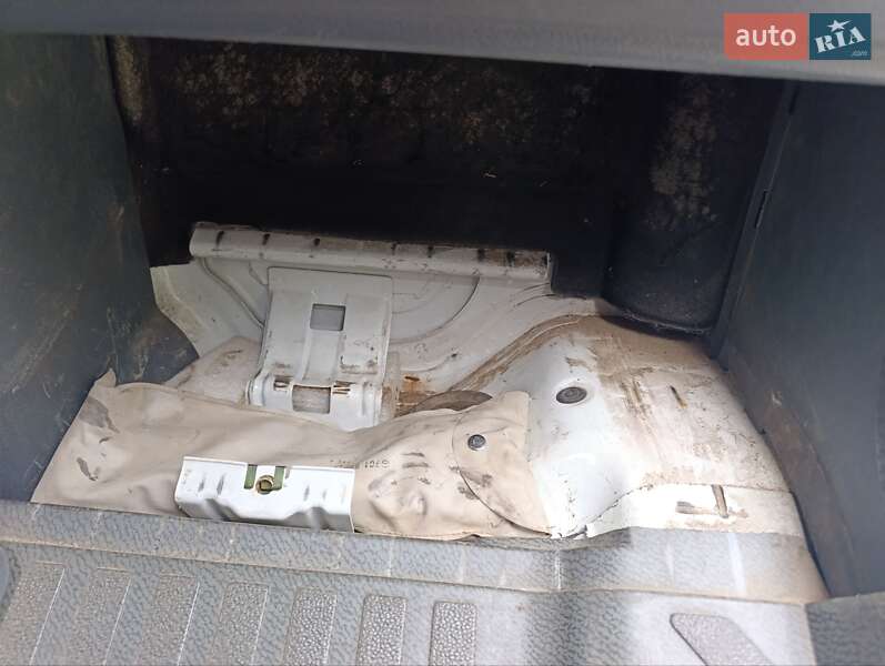 Вантажний фургон Mercedes-Benz Sprinter 2005 в Броварах