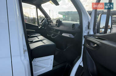 Грузовой фургон Mercedes-Benz Sprinter 2021 в 