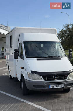 Грузовой фургон Mercedes-Benz Sprinter 2005 в 