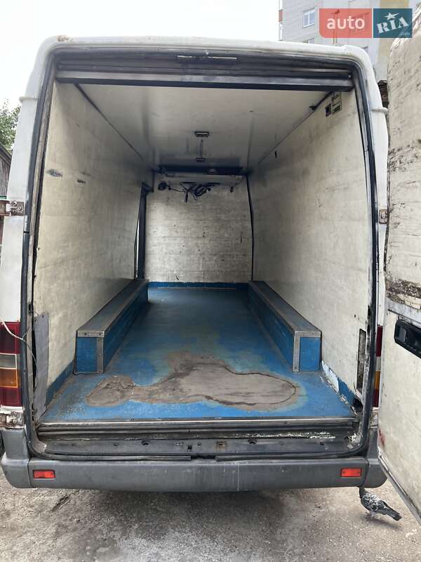 Рефрижератор Mercedes-Benz Sprinter 2005 в Львові фото 5 Рефрижератор Mercedes-Benz Sprinter 2005 в Львові
