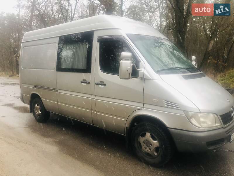 Mercedes-Benz Sprinter 2005