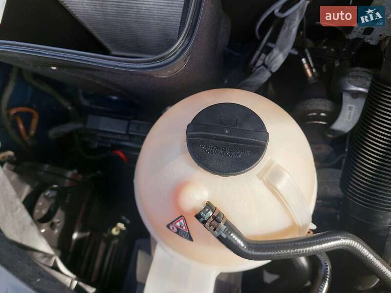 Микроавтобус грузовой (до 3,5т) Mercedes-Benz Sprinter 2014 в Виннице фото 26 Микроавтобус грузовой (до 3,5т) Mercedes-Benz Sprinter 2014 в Виннице