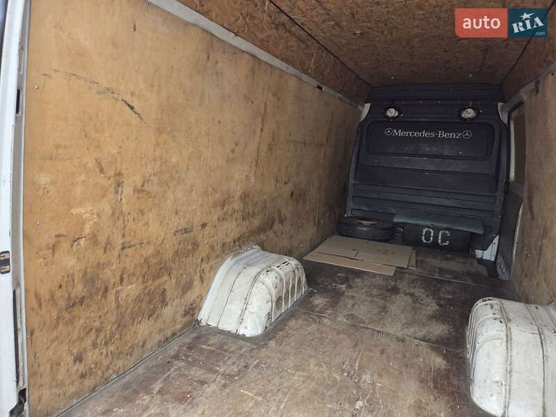 Грузовой фургон Mercedes-Benz Sprinter 2005 в Хмельницком