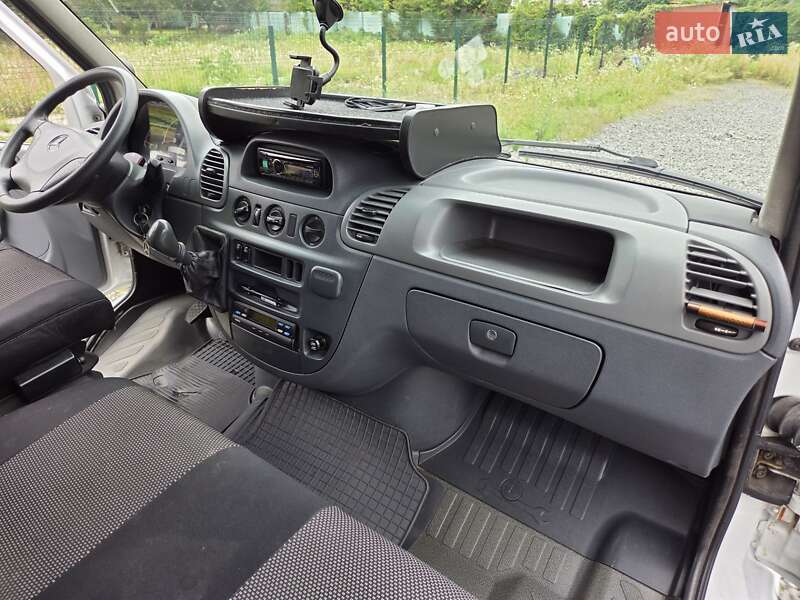 Грузовой фургон Mercedes-Benz Sprinter 2005 в Хмельницком