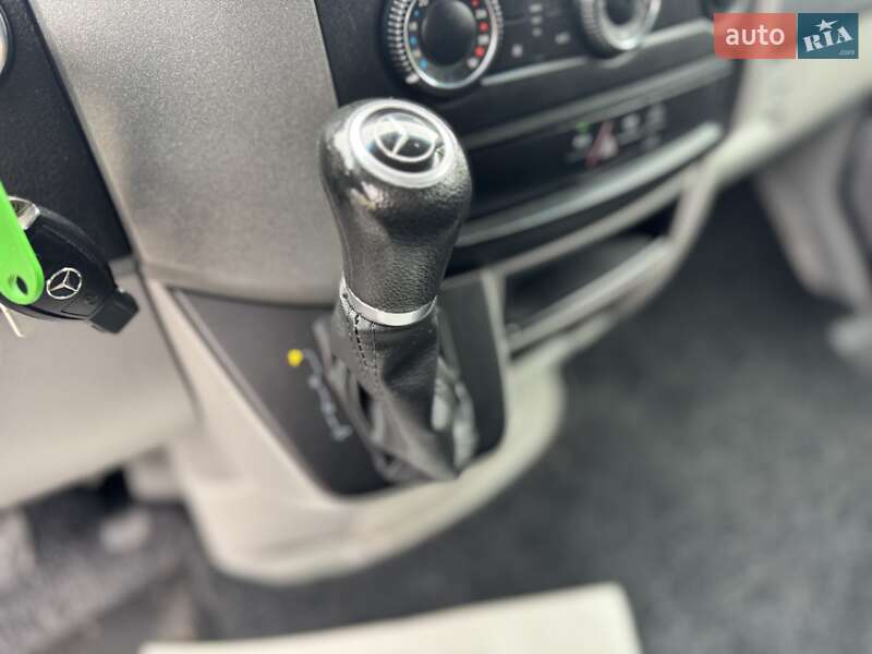 Грузовой фургон Mercedes-Benz Sprinter 2017 в Дубно фото 36 Грузовой фургон Mercedes-Benz Sprinter 2017 в Дубно