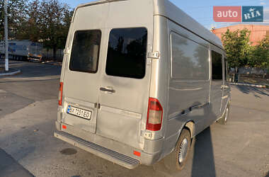 Грузовой фургон Mercedes-Benz Sprinter 2005 в 