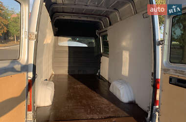 Грузовой фургон Mercedes-Benz Sprinter 2005 в 