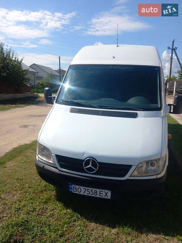 Mercedes-Benz Sprinter 2000