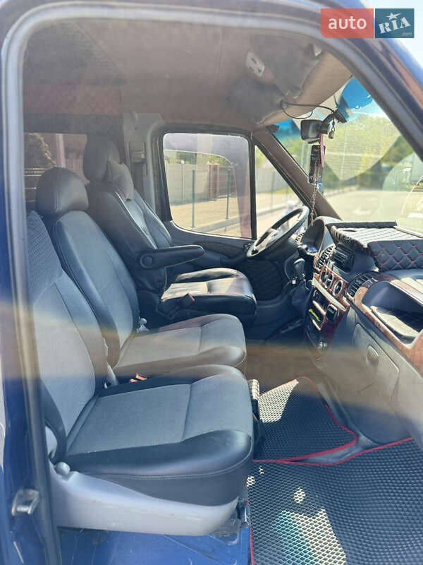 Мікроавтобус Mercedes-Benz Sprinter 2000 в Дніпрі