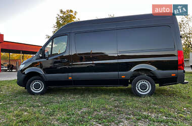 Грузовой фургон Mercedes-Benz Sprinter 2019 в 