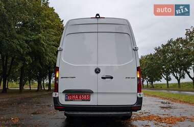 Грузовой фургон Mercedes-Benz Sprinter 2020 в 