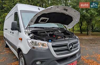 Грузовой фургон Mercedes-Benz Sprinter 2020 в 
