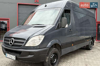 Грузовой фургон Mercedes-Benz Sprinter 2010 в 