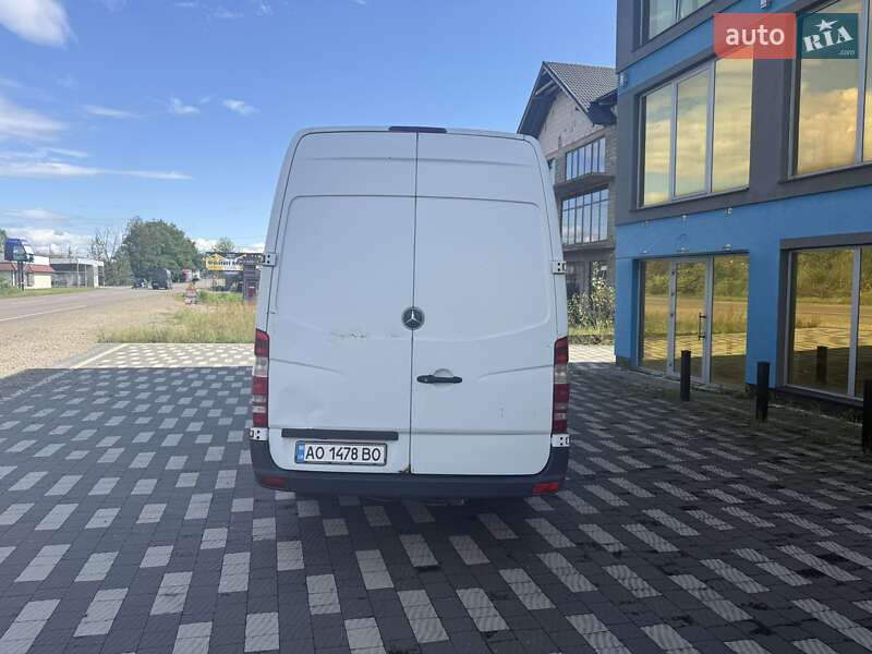 Грузовой фургон Mercedes-Benz Sprinter 2007 в Тячеве